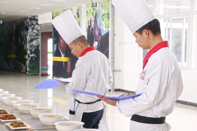 成都北方钓鱼台学校:学厨师,餐饮职业人需懂的酒店六常管理